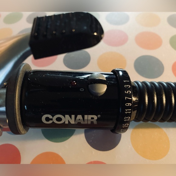CONAIR - 1-1/2” Instant Heat Curling Iron - Brand New Condition! - Picture 3 of 3